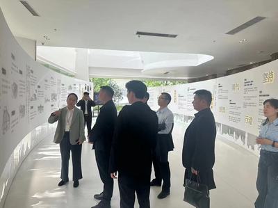 王平武率團(tuán)考察鄭州銀基文旅集團(tuán) 共商旅游開(kāi)發(fā)項(xiàng)目策劃新藍(lán)圖